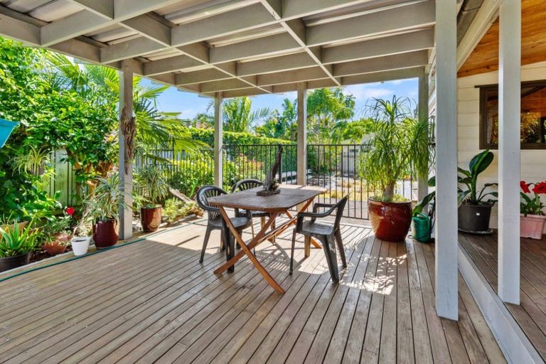 Photo of property in 38 Endeavour Avenue, Welcome Bay, Tauranga, 3112