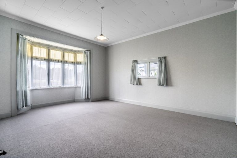 Photo of property in 17 Collingwood Street, Strathern, Invercargill, 9812