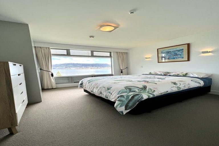 Photo of property in The Capital, 14/370 Oriental Parade, Oriental Bay, Wellington, 6011