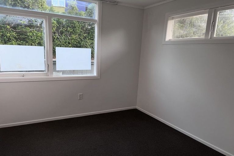 Photo of property in 38 Black Rock Road, Newlands, Wellington, 6037