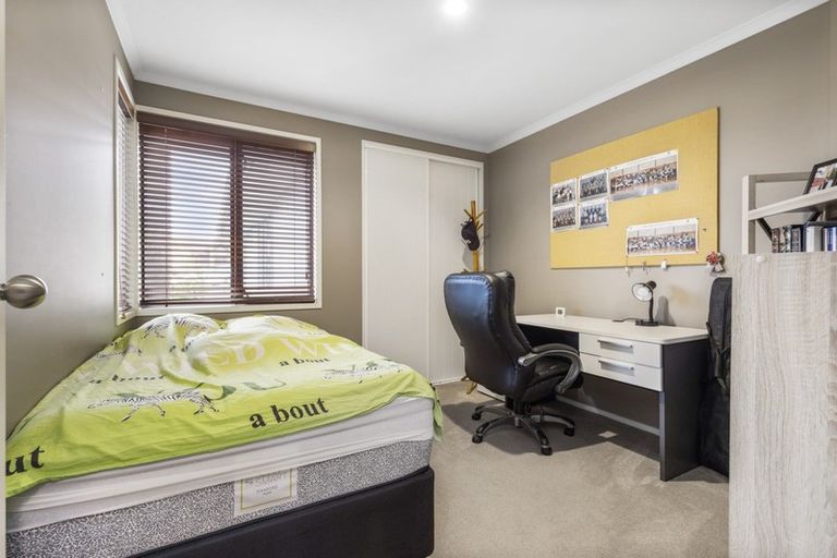 Photo of property in 15 Parkwood Place, Huntington, Hamilton, 3210