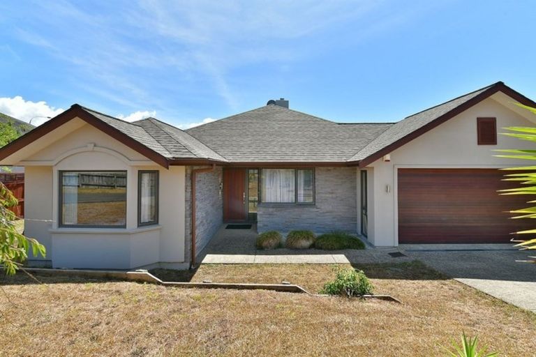 Photo of property in 8 Archer Rayner Place, Greenhithe, Auckland, 0632