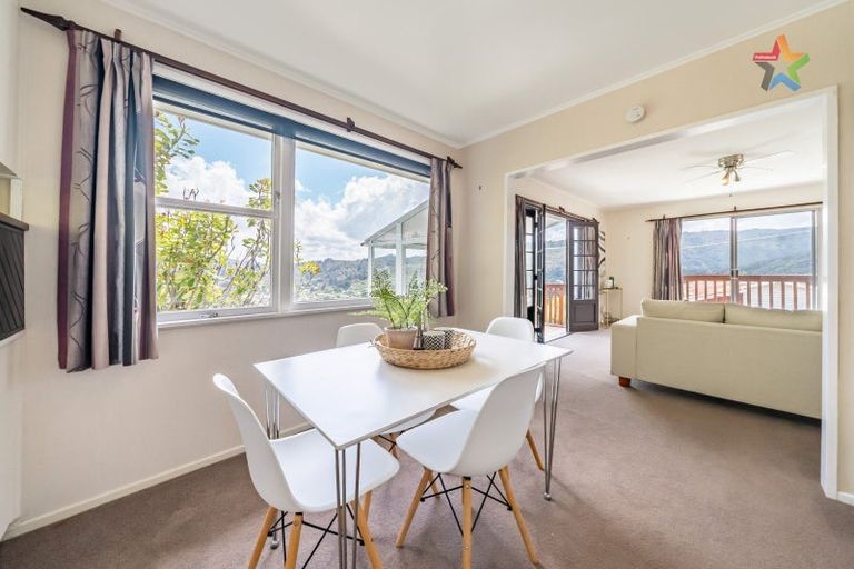 Photo of property in 75 Logie Street, Stokes Valley, Lower Hutt, 5019