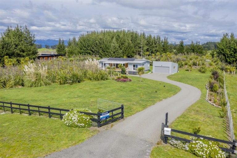Photo of property in 8 Mowhia Grove, Waitarere, Levin, 5510