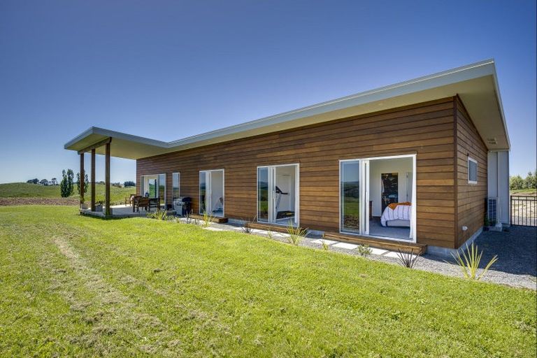 Photo of property in 2658 Taihape Road, Sherenden, Hastings, 4179