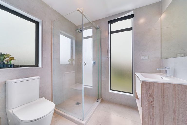 Photo of property in 1/1a Halsey Road, Manurewa, Auckland, 2102