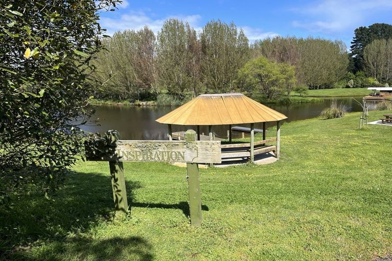 Photo of property in 253 Taylors Road, Otaki, 5583