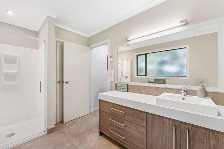 Photo of property in 174 Mapara Road, Acacia Bay, Taupo, 3385