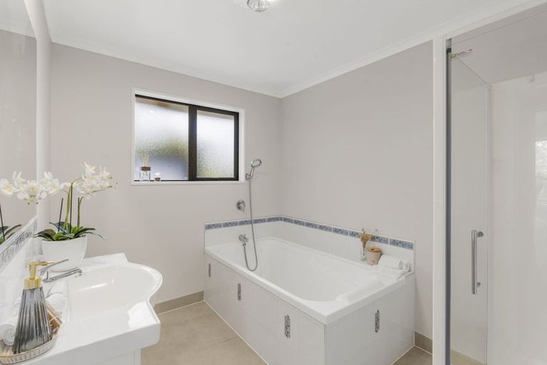 Photo of property in 58 Rothesay Road, Parklands, Christchurch, 8083