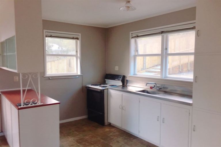 Photo of property in 206b Henderson Valley Road, Henderson, Auckland, 0612