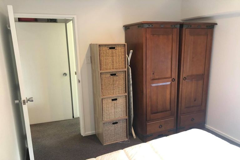 Photo of property in Capital Hill Apartments, 25/54 Hill Street, Thorndon, Wellington, 6011