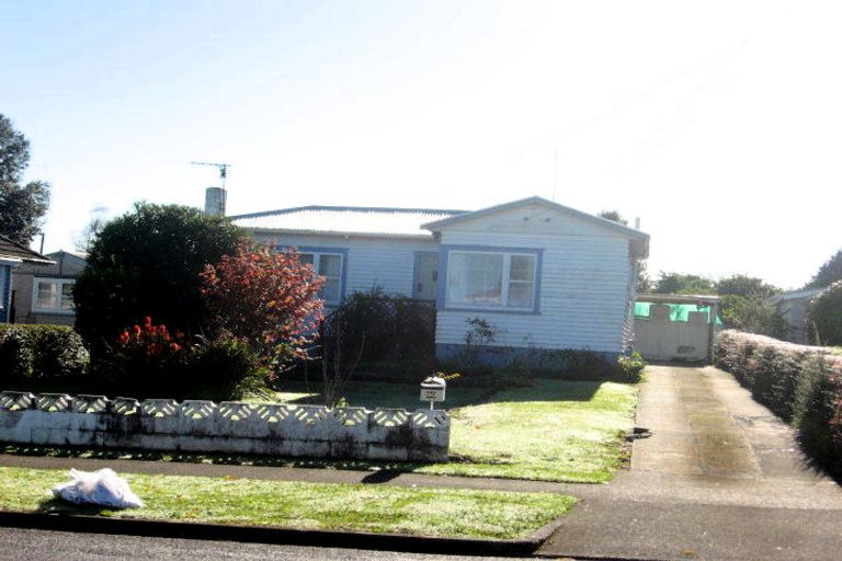 Photo of property in 20 Gloucester Road, Manurewa, Auckland, 2102
