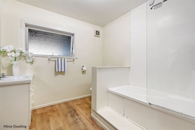 Photo of property in 1 Jacaranda Avenue, Beach Haven, Auckland, 0626