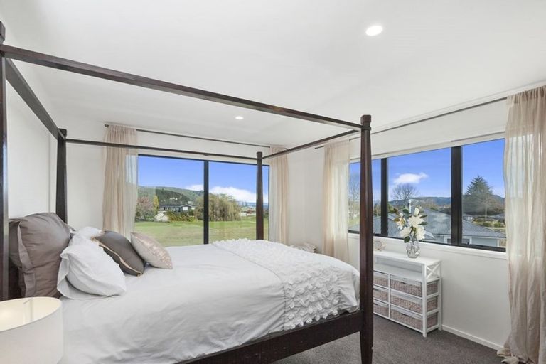 Photo of property in 6 Loch Haven Lane, Kinloch, Taupo, 3377
