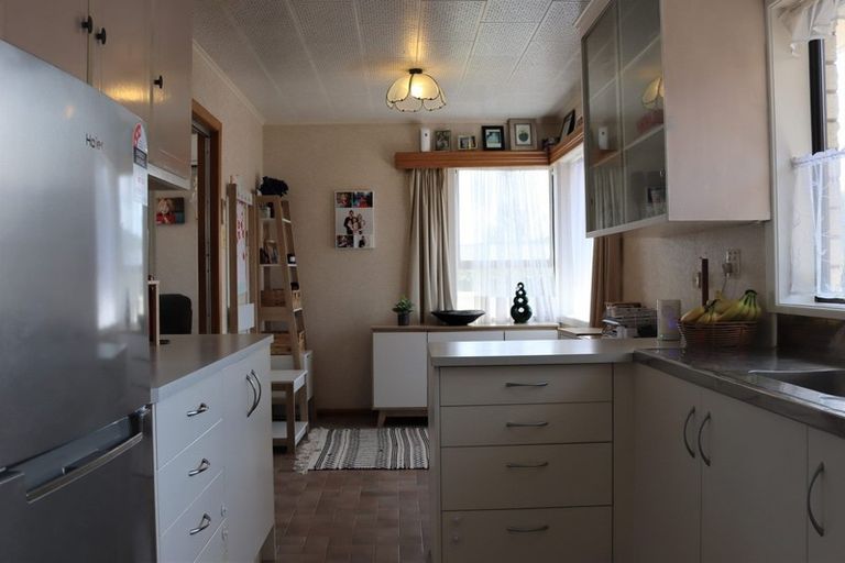 Photo of property in 9 Station Road, Puriri, Thames, 3578