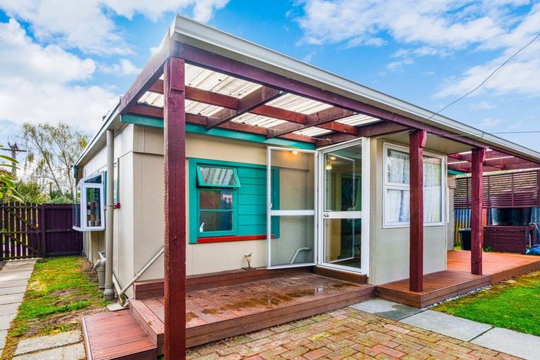 Photo of property in 3 Ourbridge Street, Kainga, Christchurch, 8083