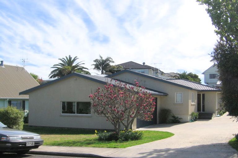 Photo of property in 23 Crescent Road, Otumoetai, Tauranga, 3110