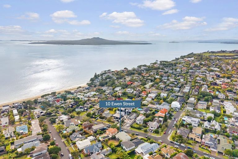 Photo of property in 10 Ewen Street, Takapuna, Auckland, 0622