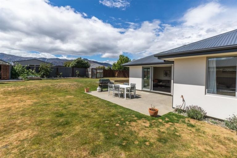 Photo of property in 3 Little Maude Drive, Lake Hawea, Wanaka, 9382