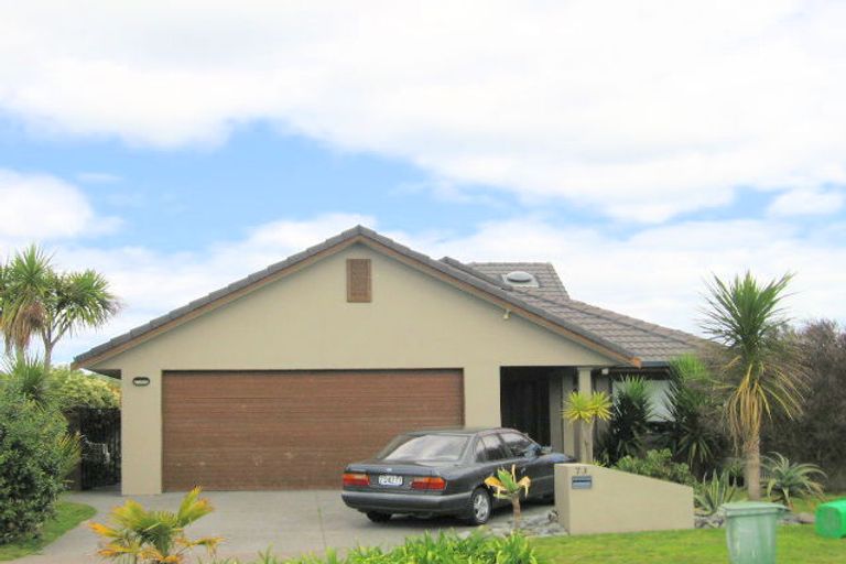 Photo of property in 73 Corinth Grove, Papamoa Beach, Papamoa, 3118