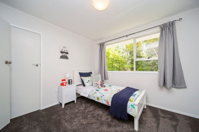 Photo of property in 16 Oleander Place, Bell Block, New Plymouth, 4312