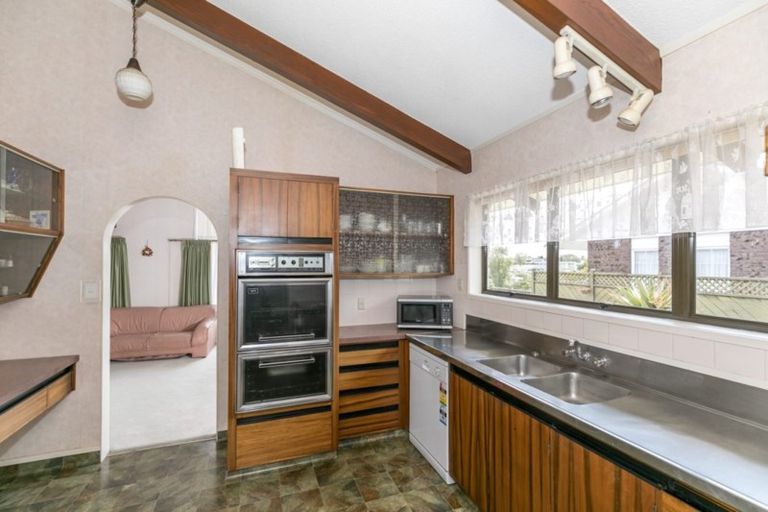 Photo of property in 13 Leyton Place, Nawton, Hamilton, 3200