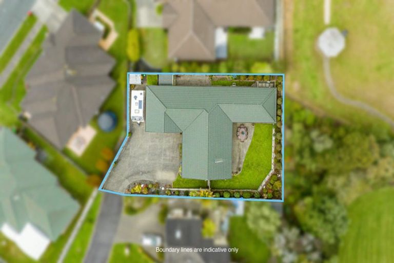 Photo of property in 4 Chardonnay Rise, Henderson, Auckland, 0612