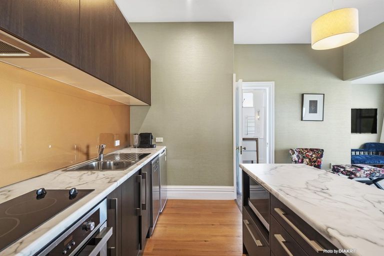 Photo of property in 47 Rawhiti Terrace, Kelburn, Wellington, 6012