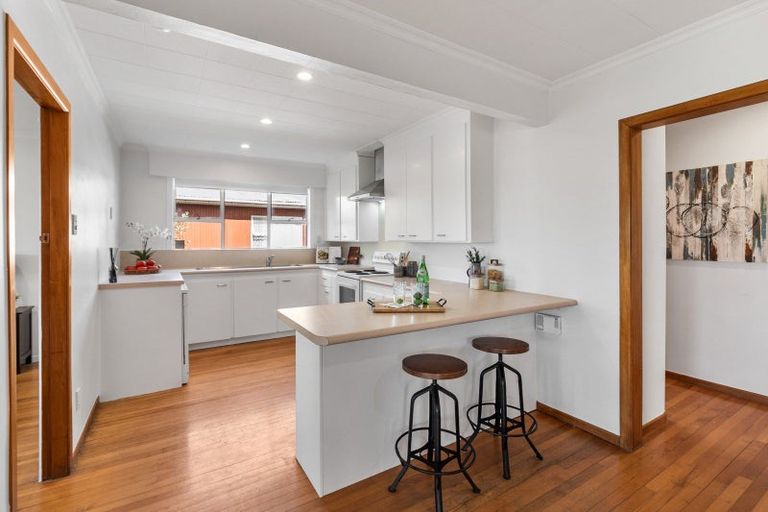 Photo of property in 24 Locarno Avenue, Sandringham, Auckland, 1025