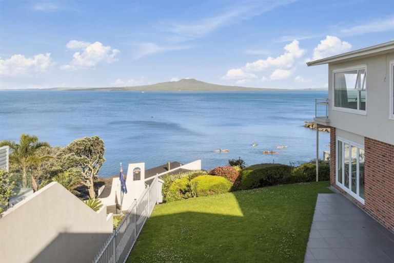 Photo of property in 5/241 Hurstmere Road, Takapuna, Auckland, 0622
