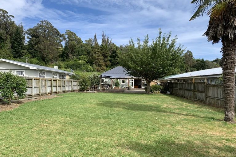 Photo of property in 135 Tipahi Street, Nelson South, Nelson, 7010