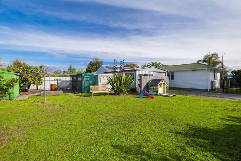 Photo of property in 14 Lytton Road, Riverdale, Gisborne, 4010