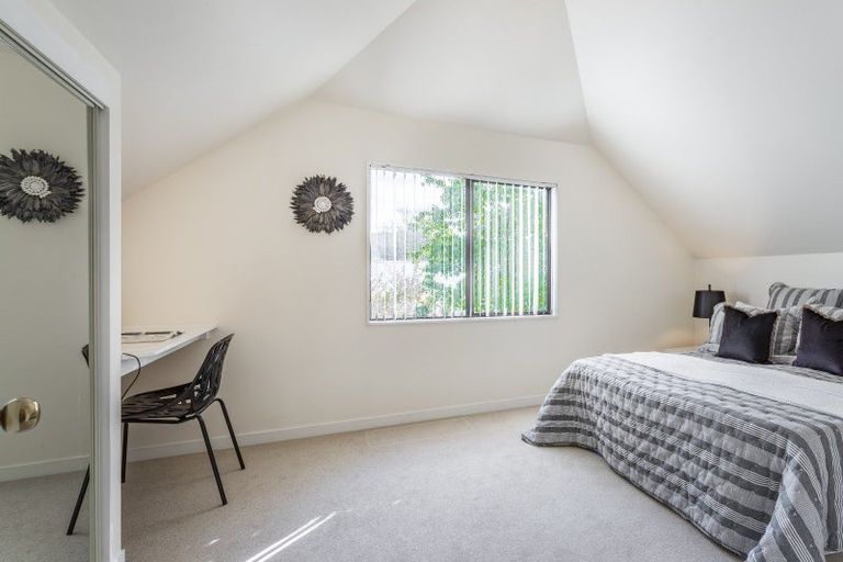 Photo of property in 4 Sutherland Avenue, Silverstream, Upper Hutt, 5019