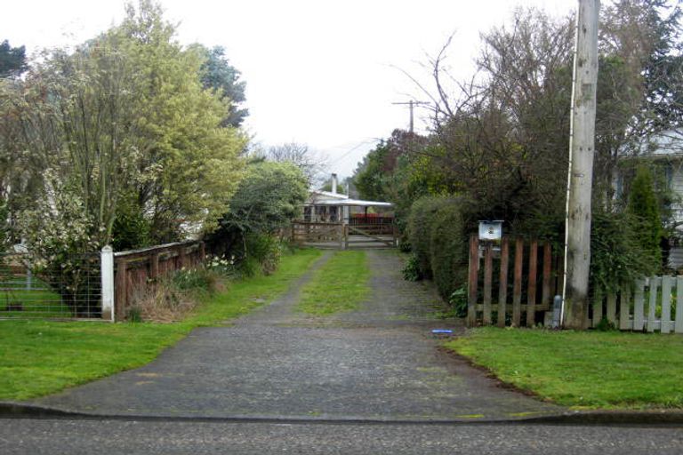 Photo of property in 8 Taverner Street, Carterton, 5713