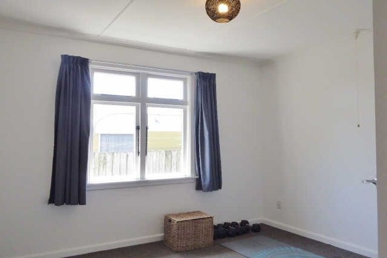 Photo of property in 341 Estuary Road, South New Brighton, Christchurch, 8062