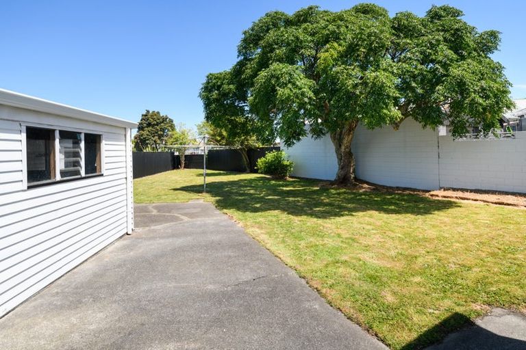 Photo of property in 34 Clyde Crescent, Roslyn, Palmerston North, 4414