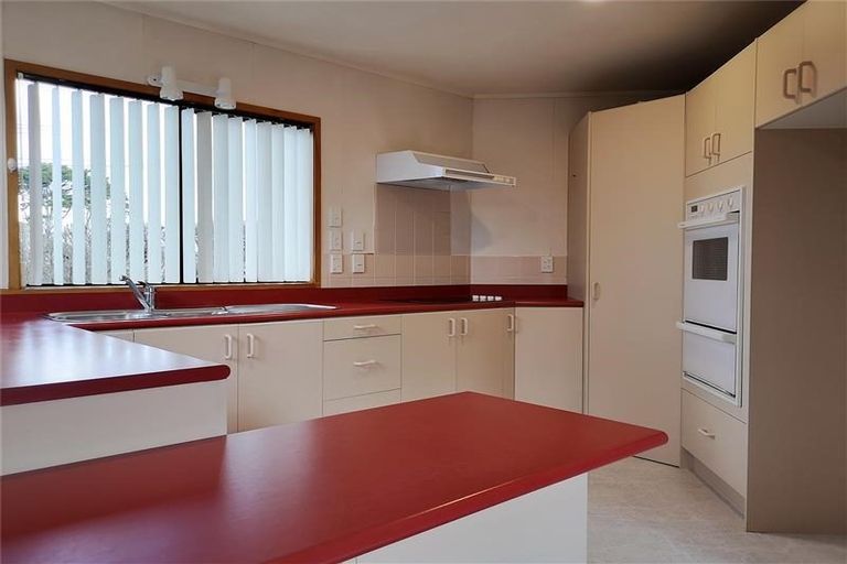 Photo of property in 1/47 Wolsley Avenue, Milford, Auckland, 0620