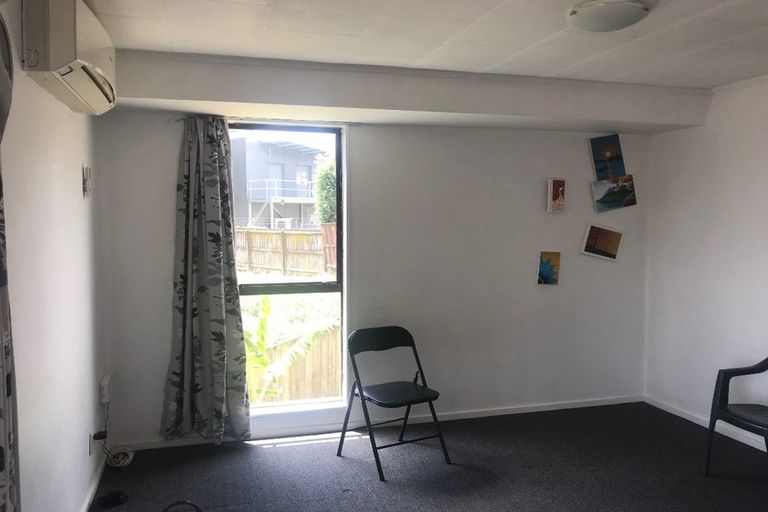 Photo of property in 4a Churchill Avenue, Manurewa, Auckland, 2102