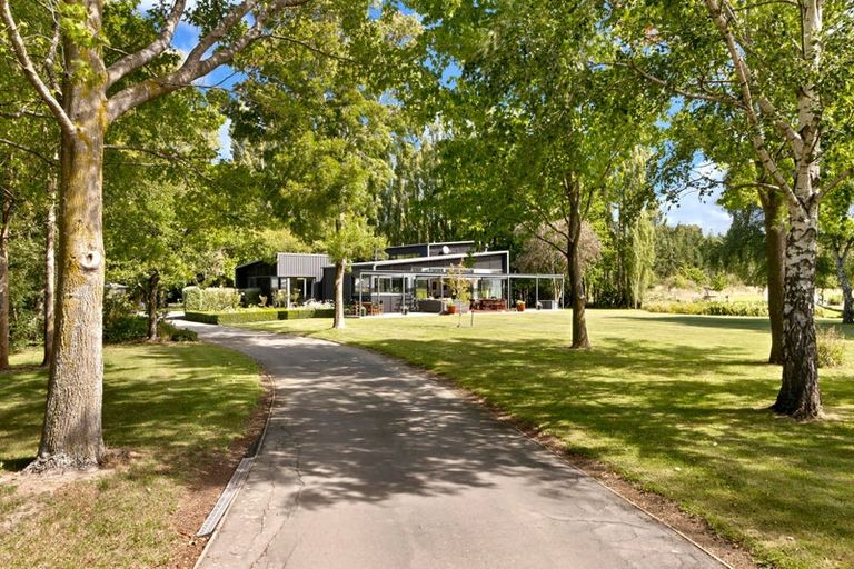 Photo of property in 24 Angus Place, Rangiora, 7400