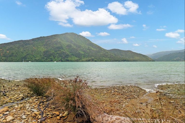 Photo of property in 38 Moenui Road, Havelock, Picton, 7281