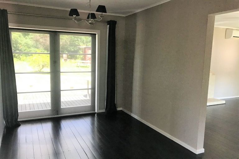 Photo of property in 2/14 Amberley Avenue, Te Atatu South, Auckland, 0610