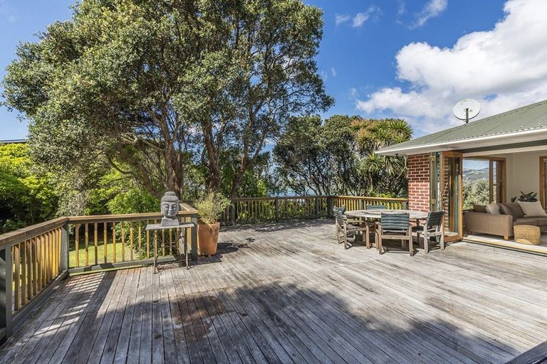 Photo of property in 94 Mana View Road, Paremata, Porirua, 5026