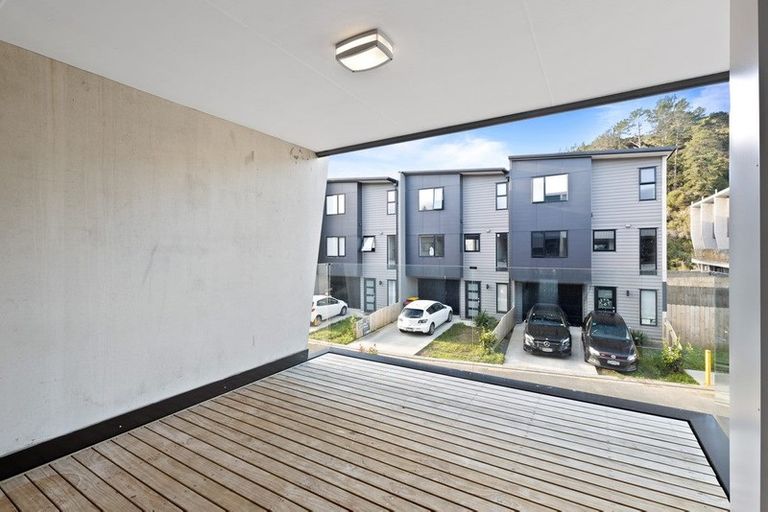 Photo of property in 9/5 Perekia Street, Albany, Auckland, 0632