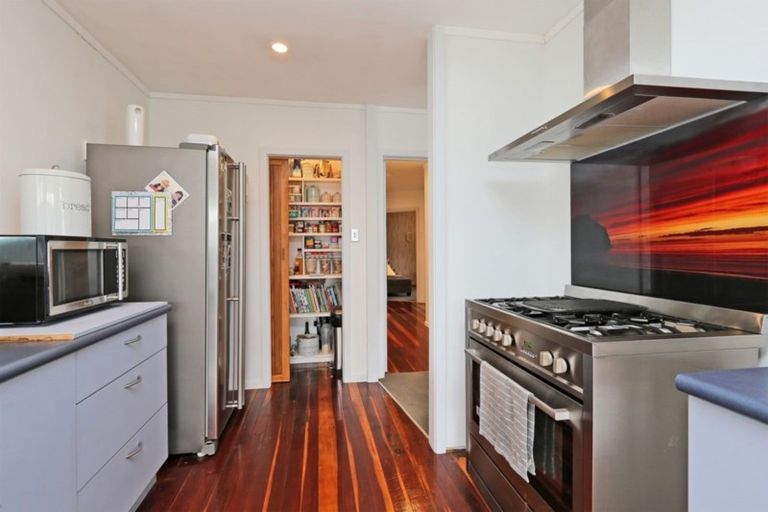 Photo of property in 51 Iona Road, Havelock North, 4130