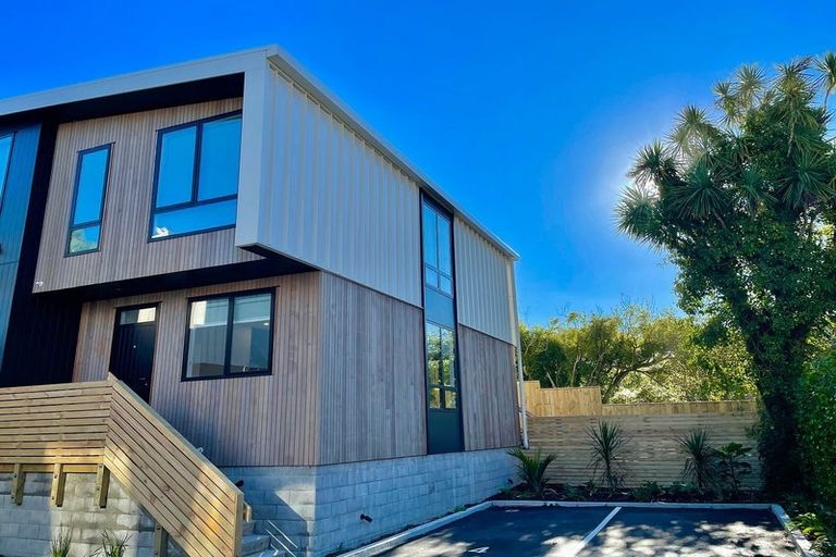 Photo of property in 4/210 Karori Road, Karori, Wellington, 6012