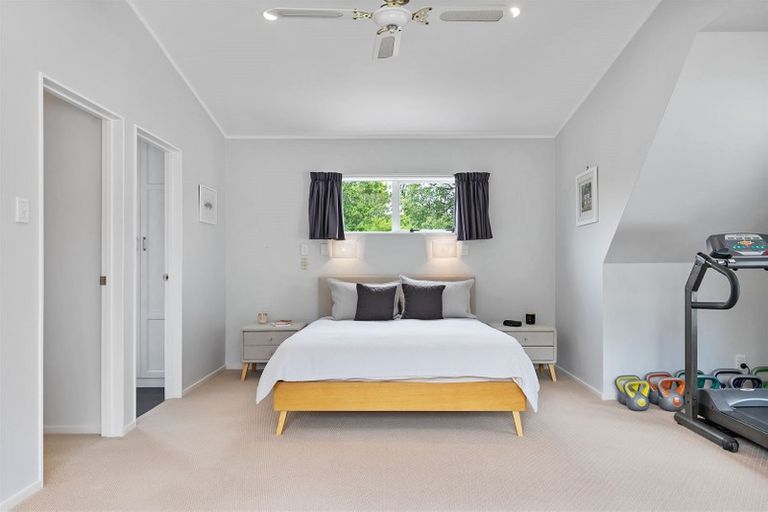 Photo of property in 164 Glendhu Road, Bayview, Auckland, 0629