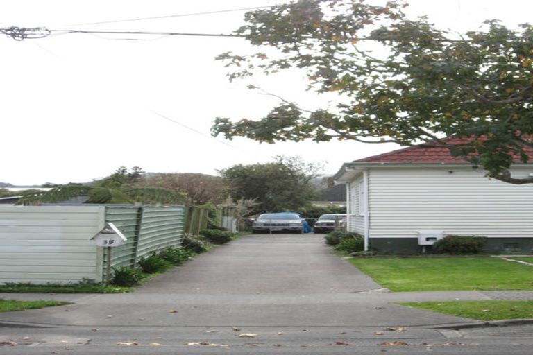 Photo of property in 3 Bush Street, Naenae, Lower Hutt, 5011