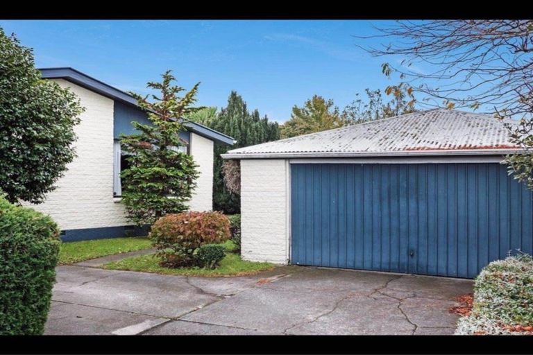Photo of property in 4 Bullock Place, Ilam, Christchurch, 8041