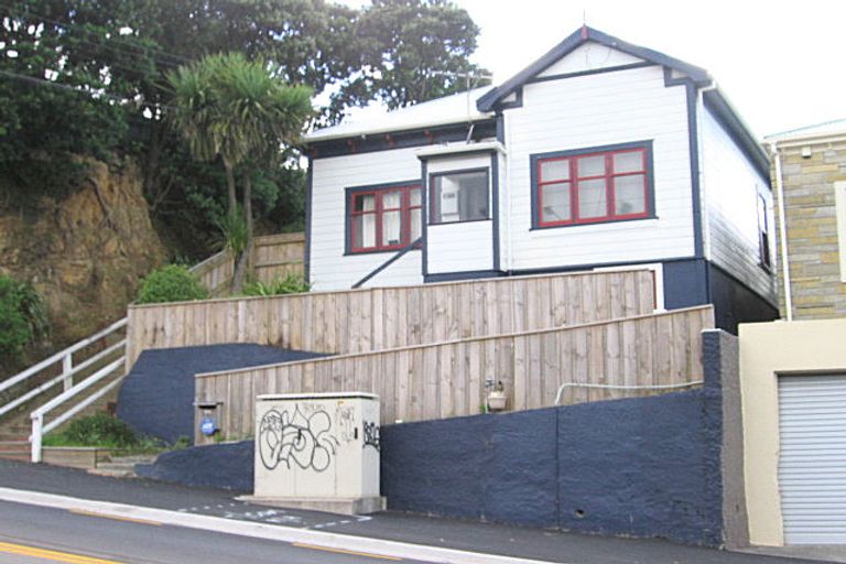 Photo of property in 445 Adelaide Road, Berhampore, Wellington, 6023