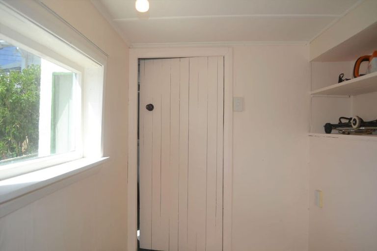 Photo of property in 32 Reuben Avenue, Brooklyn, Wellington, 6021